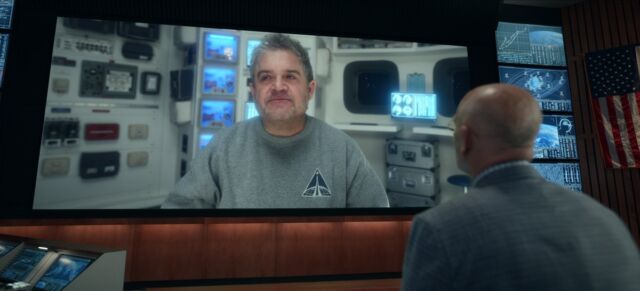 Patton Oswalt a joué le rôle du capitaine Lancaster, déployé en mission solo sur Mars.