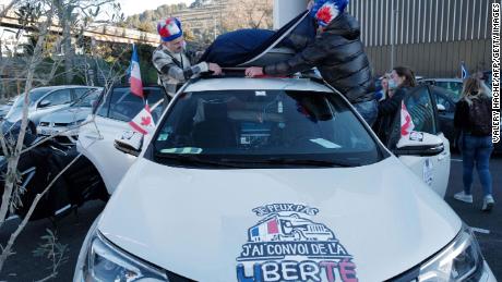 Paris et Bruxelles interdisent les manifestations liées à la caravane française de la liberté